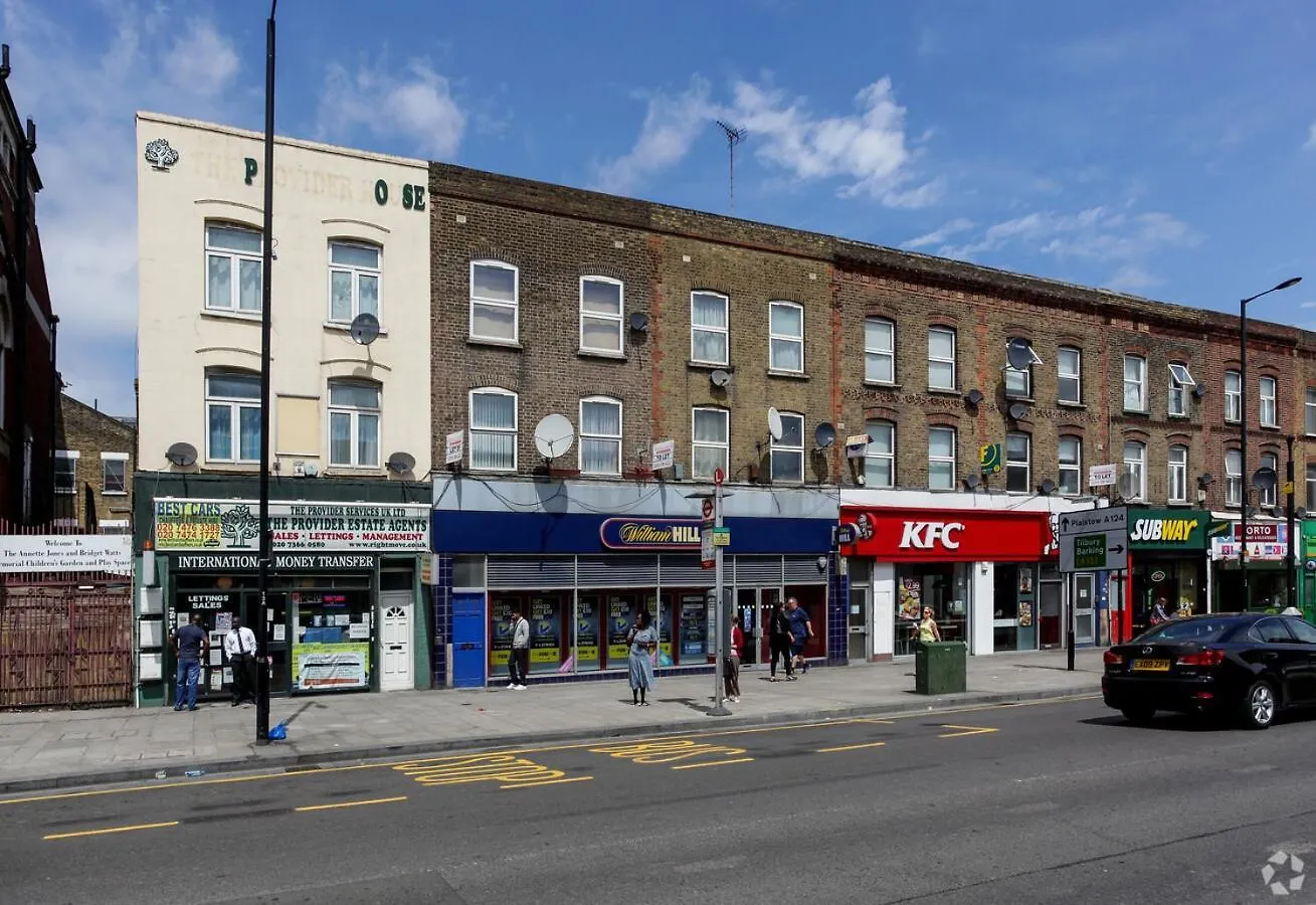 Daire Cosy 2 Bedroom Flat In Canning Town London Excel With Free Parking