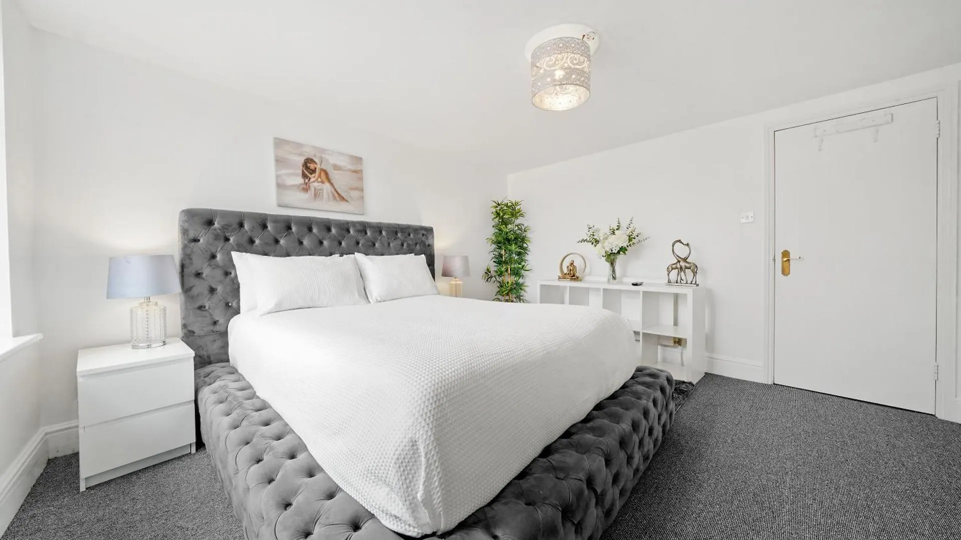 Cosy 2 Bedroom Flat In Canning Town London Excel With Free Parking