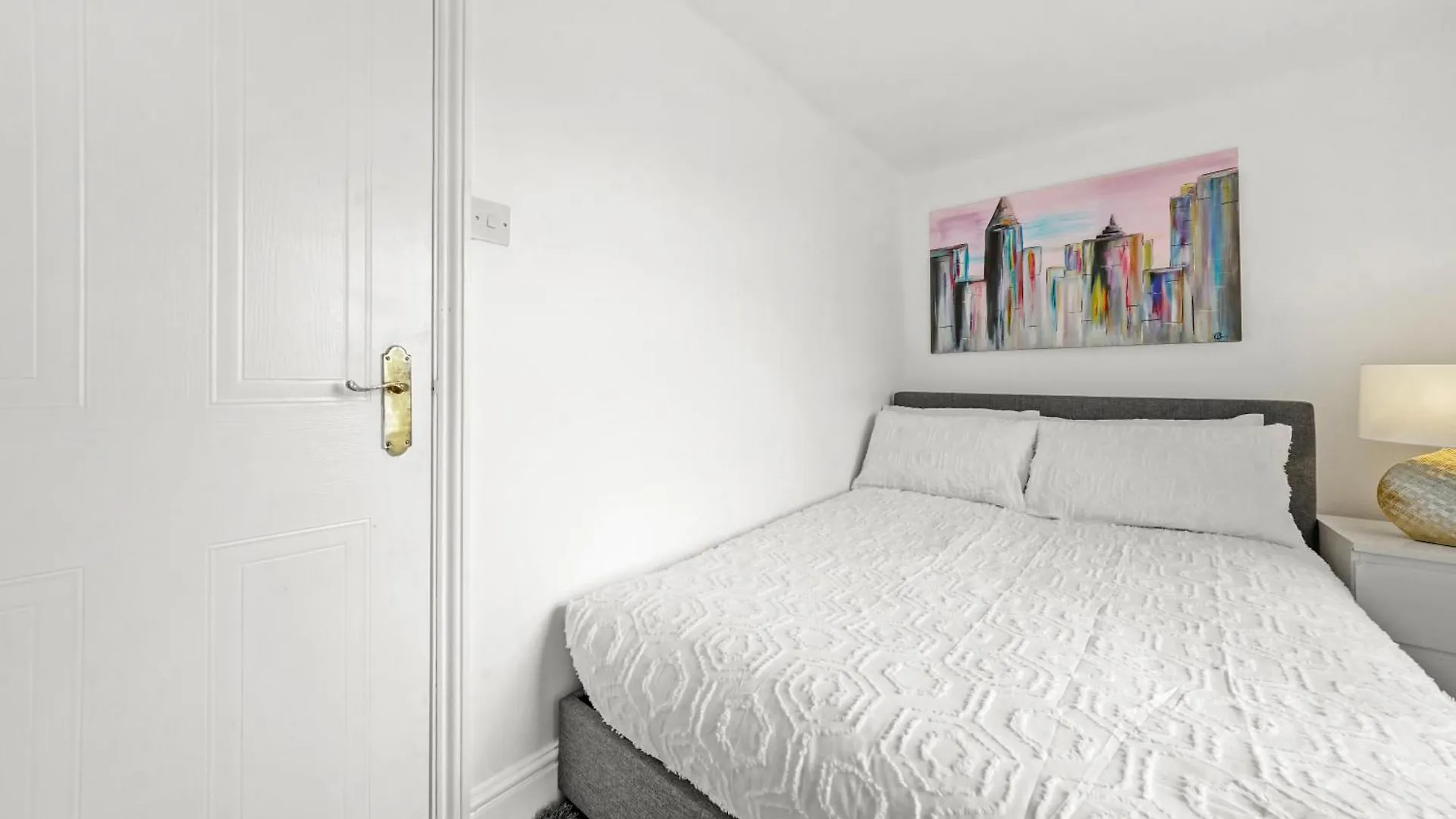 Cosy 2 Bedroom Flat In Canning Town London Excel With Free Parking Daire